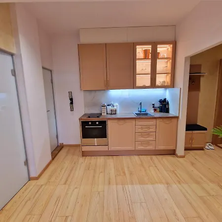 Fs Premium Near Sea Garden & Apartman