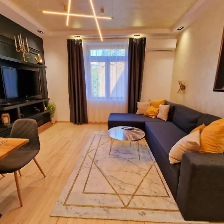 Fs Premium Near Sea Garden & Apartman Várna